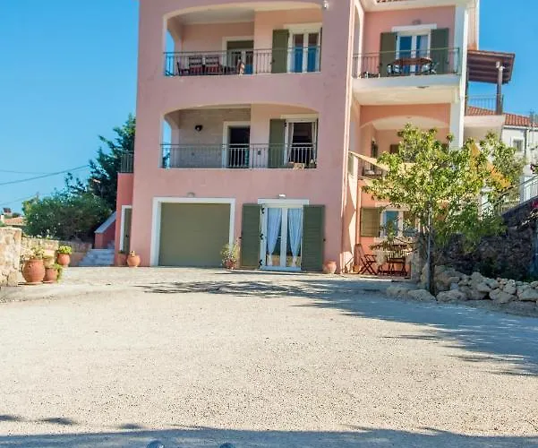 Eleftheria, - Spacious Luxury With Pool And Stunning Views Lakíthra