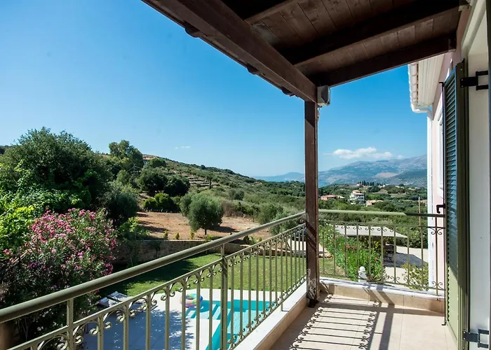 빌라 Eleftheria, - Spacious Luxury With Pool And Stunning Views Lakíthra