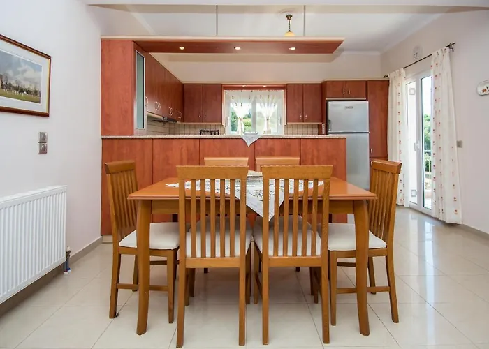 Eleftheria, - Spacious Luxury With Pool And Stunning Views Lakíthra