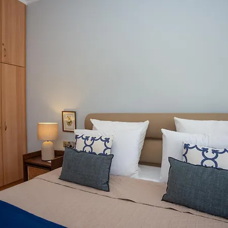 Eleftheria, - Spacious Luxury With Pool And Stunning Views Λακήθρα